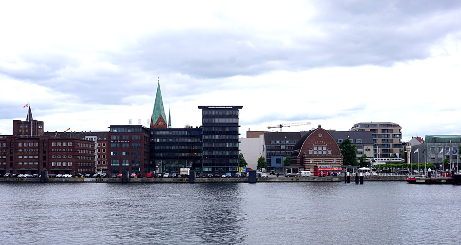 Kiel - Ansicht vom Hafen aus